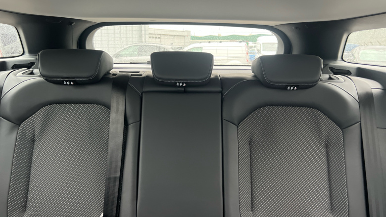 Ford Explorer 210kW Select 77kWh 5dr Auto Electric Estate